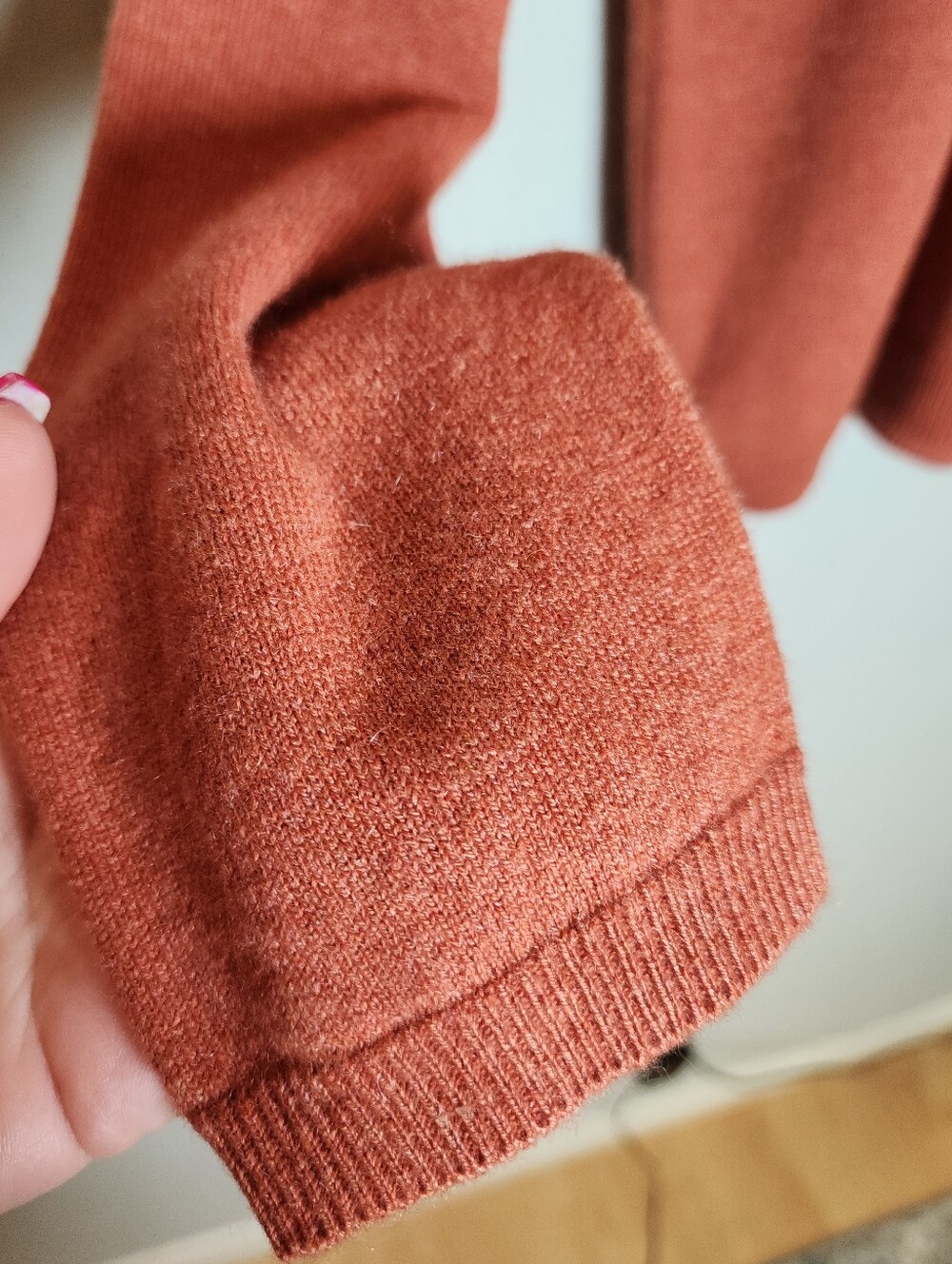 Patagonia 100% Cashmere Orange Crewneck Sweater Men's Size Medium - Picture 6 of 14